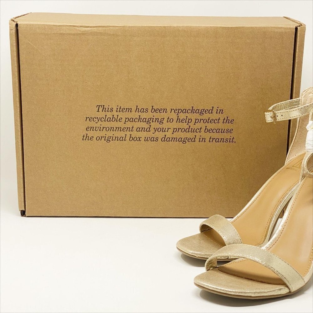 Gold Open Toe Sandals Size 7.5 by Material Girl NEW - Picture 9 of 9